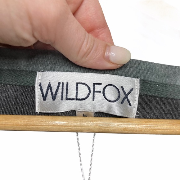 NWOT Wildfox Sparkly Beach Sequin Leopard Pullover - Picture 3 of 7